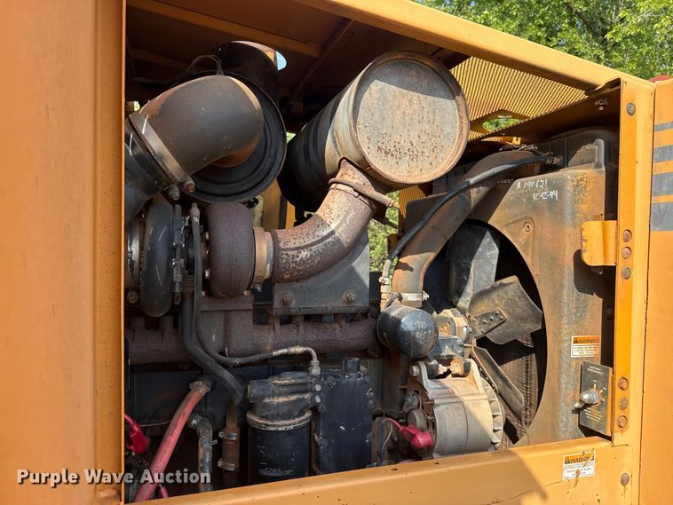 image for item FC4114 1995 Case 721B wheel loader