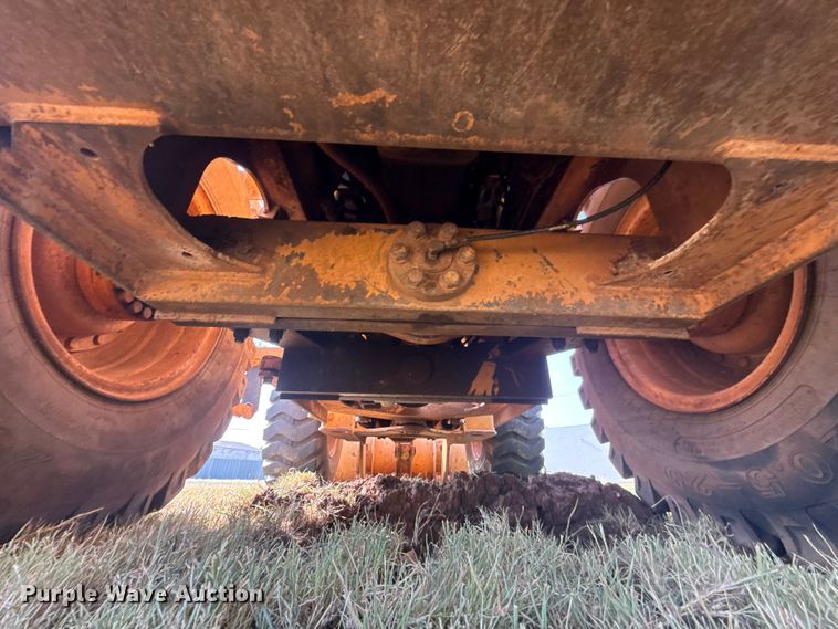 image for item FC4114 1995 Case 721B wheel loader