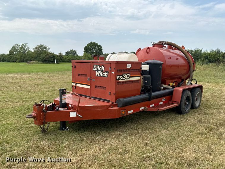 2003 Ditch Witch FX30 vacuum excavator