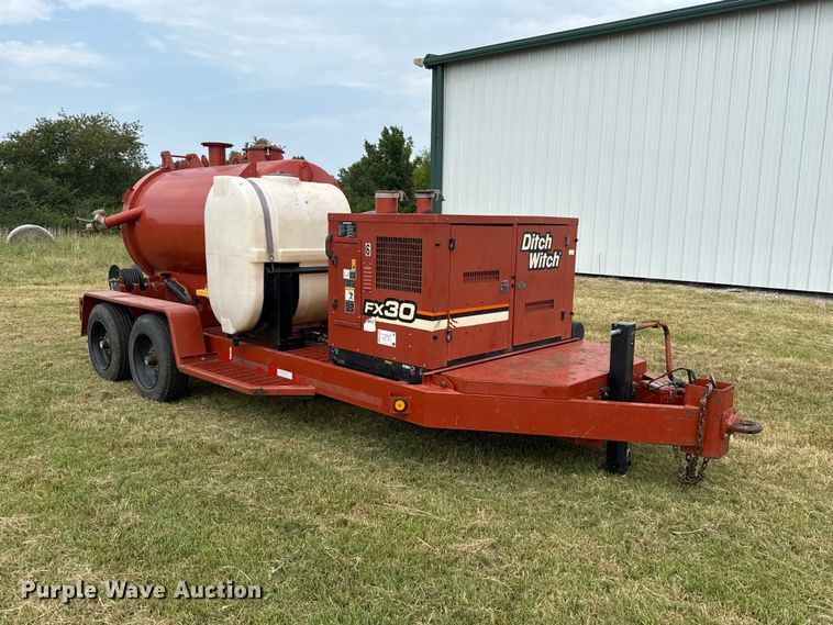 image for item FC4123 2003 Ditch Witch FX30 vacuum excavator
