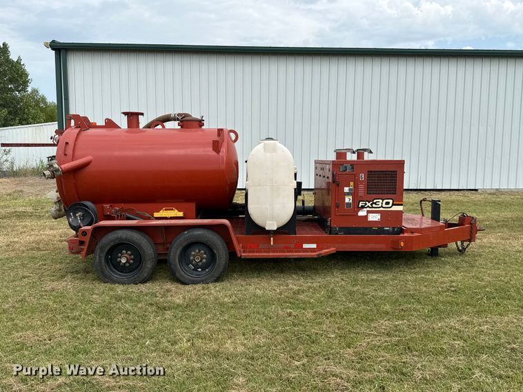 image for item FC4123 2003 Ditch Witch FX30 vacuum excavator