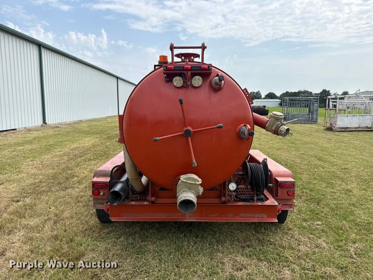 image for item FC4123 2003 Ditch Witch FX30 vacuum excavator