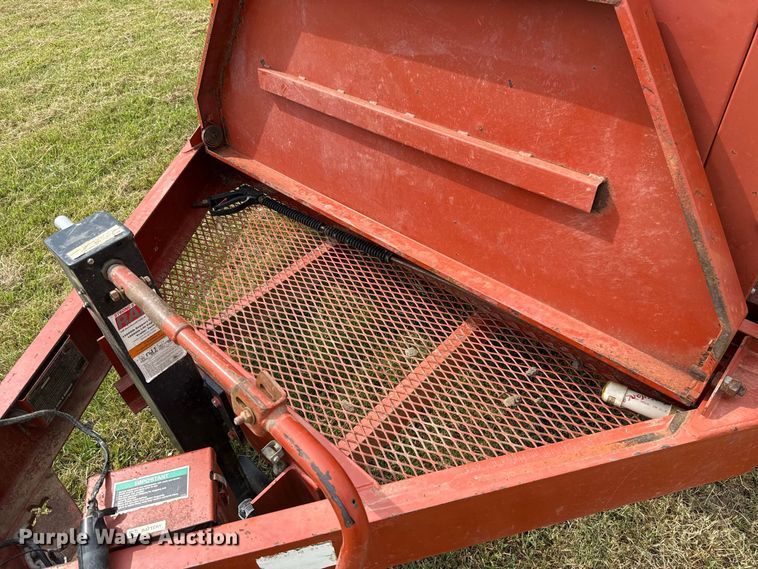 image for item FC4123 2003 Ditch Witch FX30 vacuum excavator