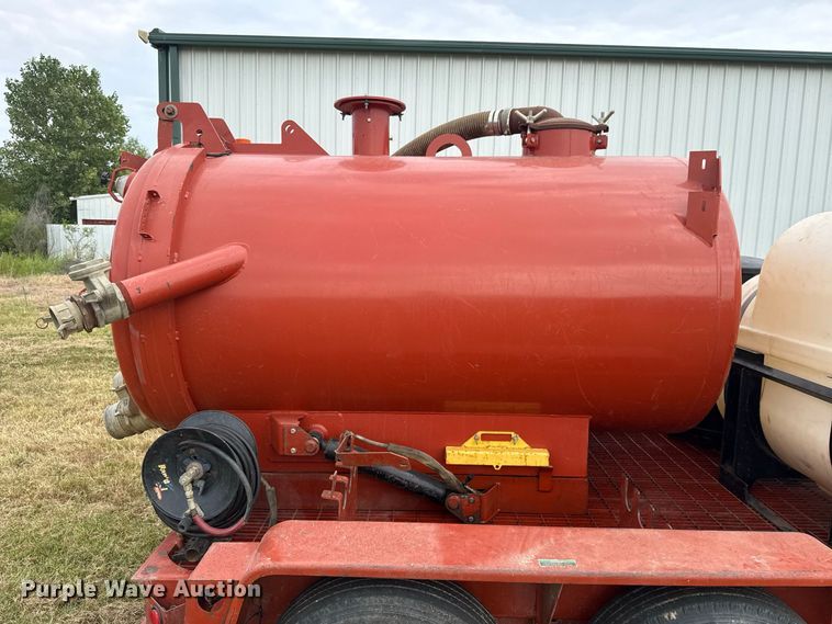 image for item FC4123 2003 Ditch Witch FX30 vacuum excavator