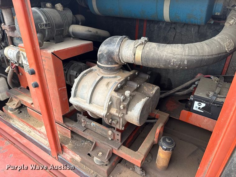 image for item FC4123 2003 Ditch Witch FX30 vacuum excavator