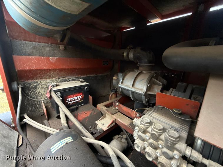image for item FC4123 2003 Ditch Witch FX30 vacuum excavator
