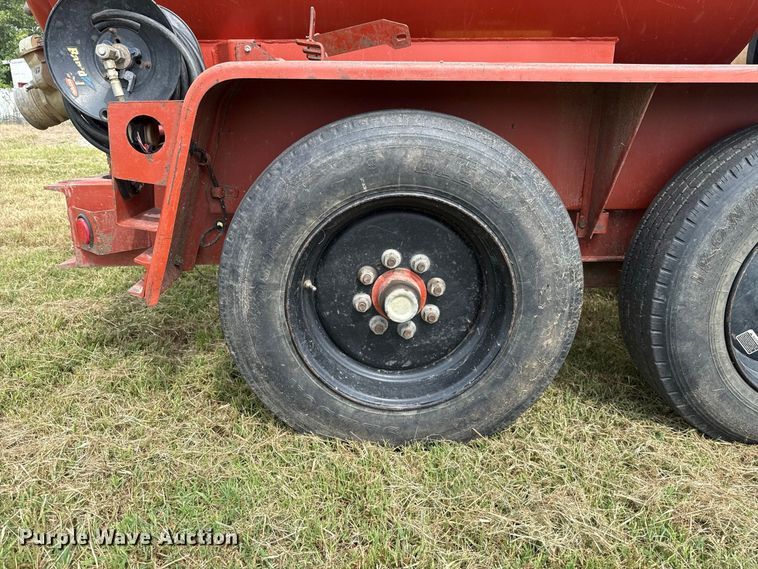 image for item FC4123 2003 Ditch Witch FX30 vacuum excavator
