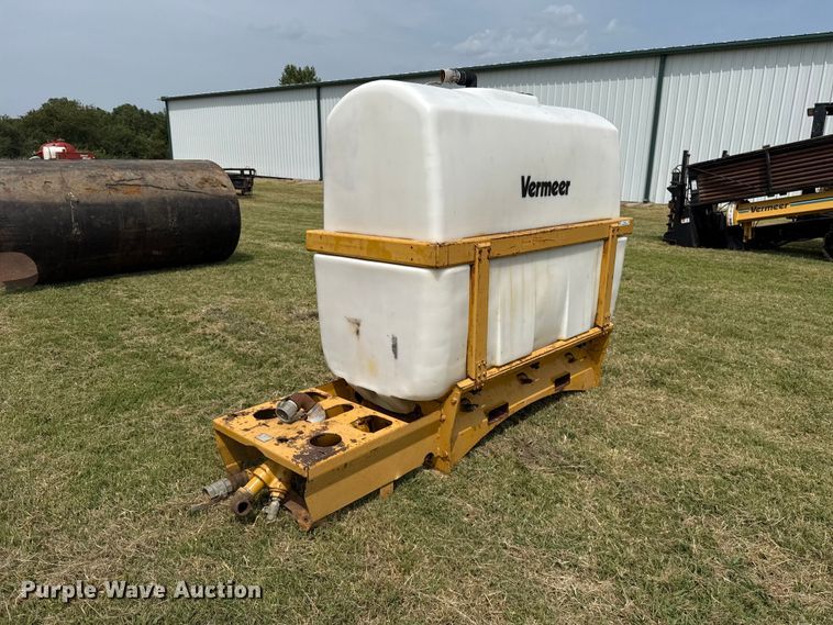 image for item FC4130 2000 Vermeer ST500 mud mixing tank