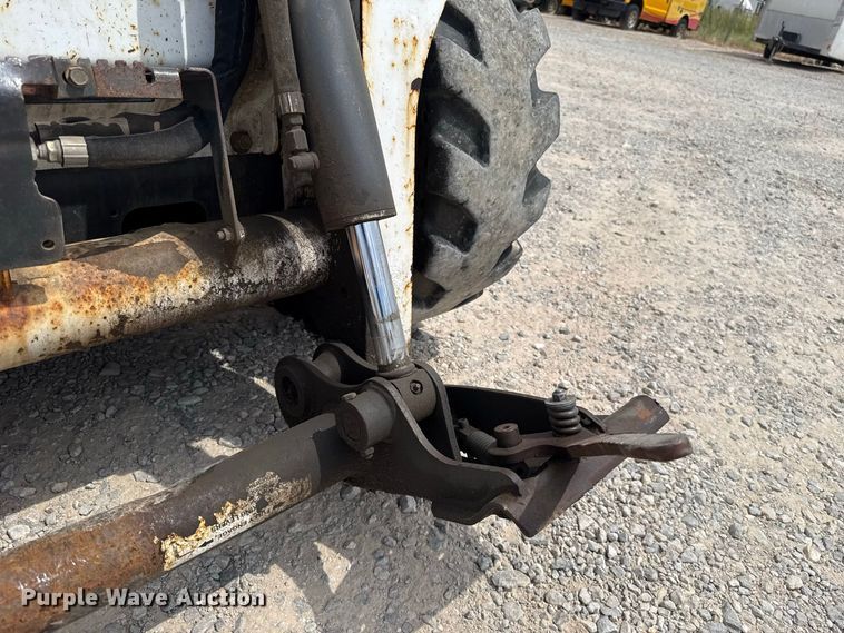 image for item FC4140 2015 Bobcat S570 skid steer loader