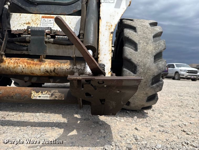image for item FC4140 2015 Bobcat S570 skid steer loader