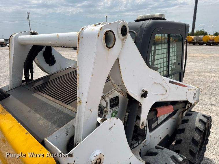 image for item FC4140 2015 Bobcat S570 skid steer loader