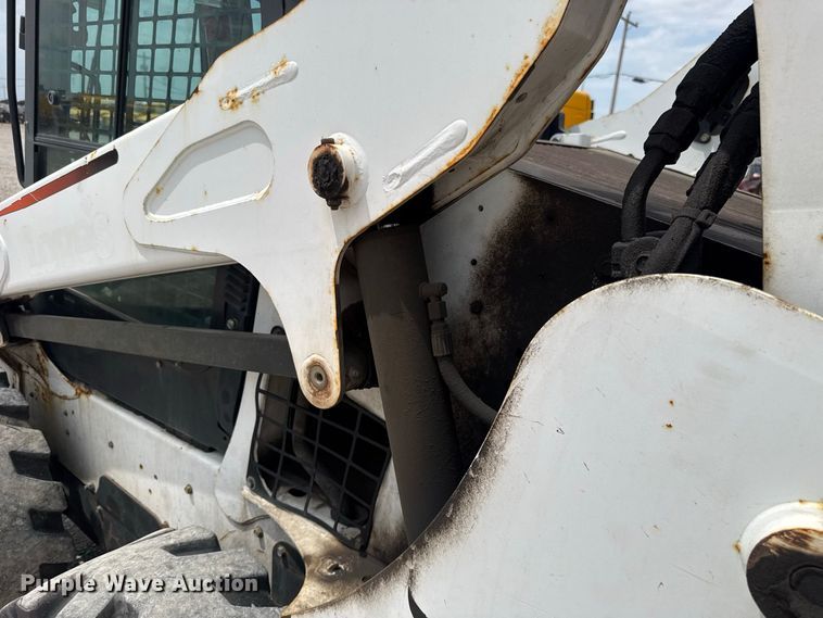 image for item FC4140 2015 Bobcat S570 skid steer loader