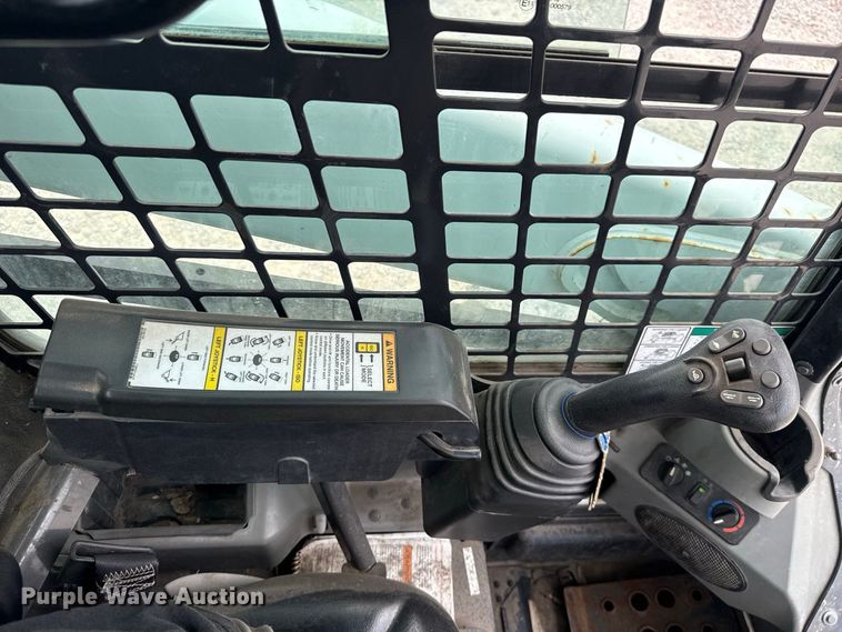 image for item FC4140 2015 Bobcat S570 skid steer loader