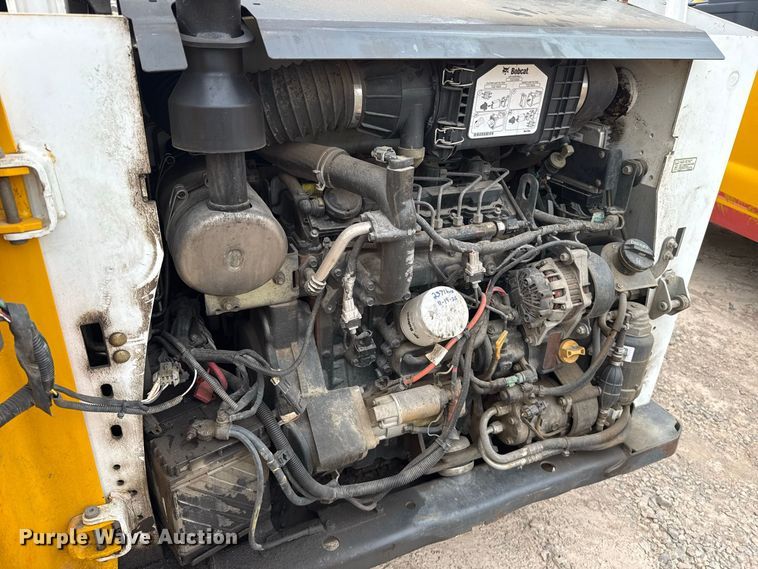 image for item FC4140 2015 Bobcat S570 skid steer loader