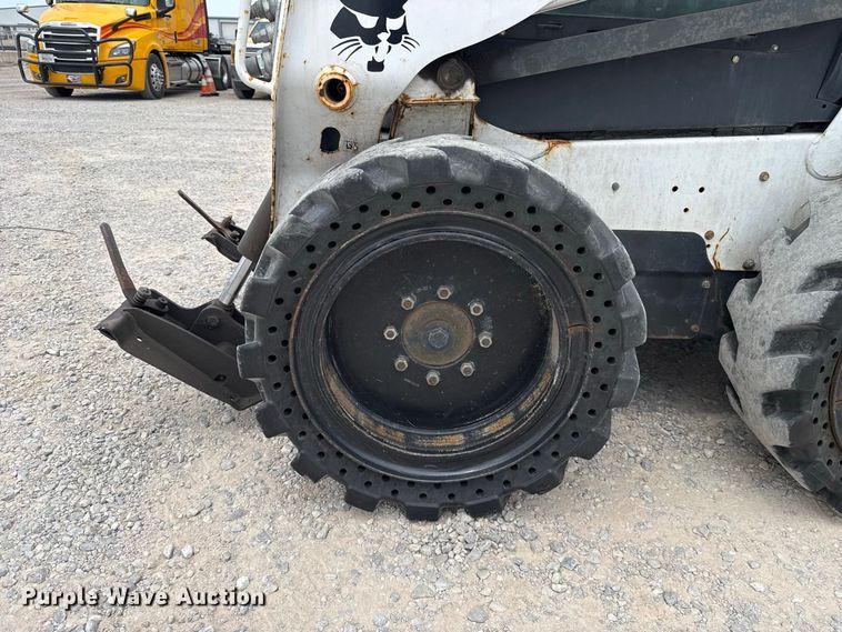 image for item FC4140 2015 Bobcat S570 skid steer loader