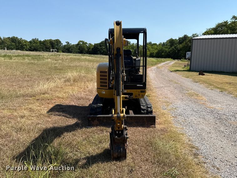 image for item FC4177 2015 Caterpillar 302.7DCR mini excavator