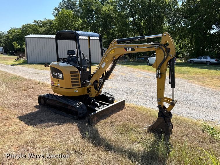 image for item FC4177 2015 Caterpillar 302.7DCR mini excavator