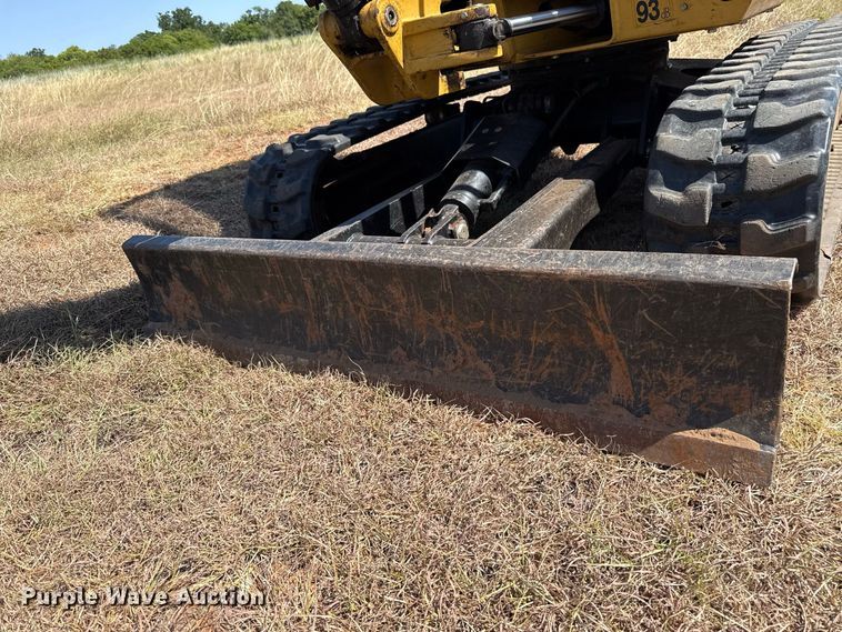 image for item FC4177 2015 Caterpillar 302.7DCR mini excavator