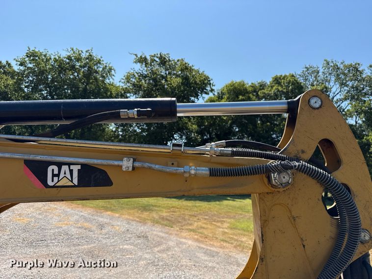 image for item FC4177 2015 Caterpillar 302.7DCR mini excavator