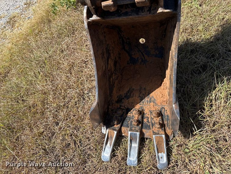 image for item FC4177 2015 Caterpillar 302.7DCR mini excavator