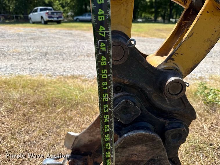 image for item FC4177 2015 Caterpillar 302.7DCR mini excavator