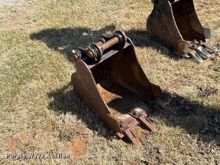 image for item FC4177 2015 Caterpillar 302.7DCR mini excavator