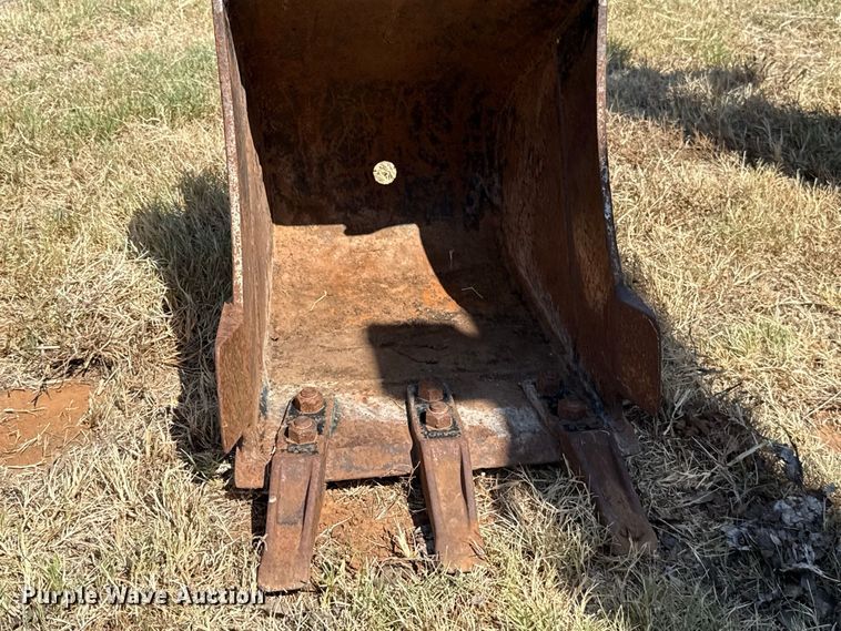 image for item FC4177 2015 Caterpillar 302.7DCR mini excavator
