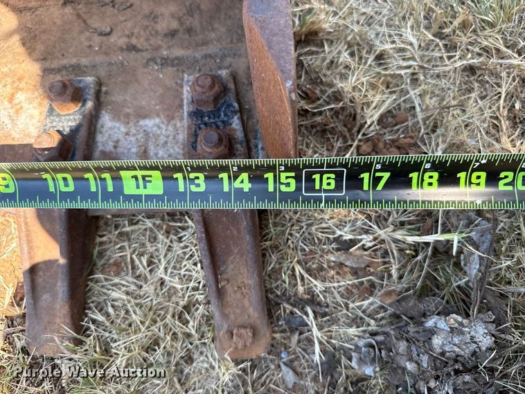 image for item FC4177 2015 Caterpillar 302.7DCR mini excavator