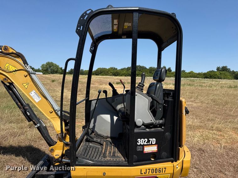 image for item FC4177 2015 Caterpillar 302.7DCR mini excavator