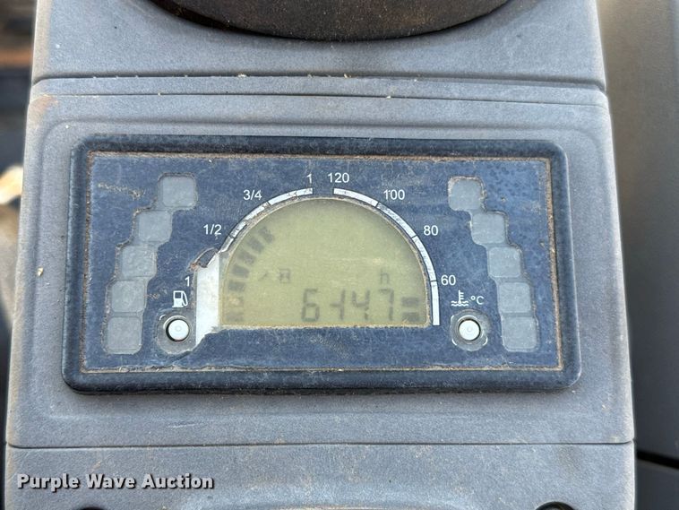 image for item FC4177 2015 Caterpillar 302.7DCR mini excavator
