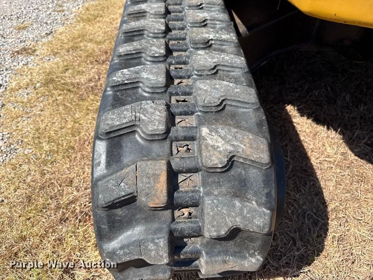 image for item FC4177 2015 Caterpillar 302.7DCR mini excavator