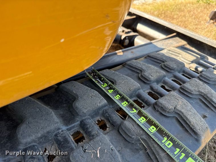 image for item FC4177 2015 Caterpillar 302.7DCR mini excavator