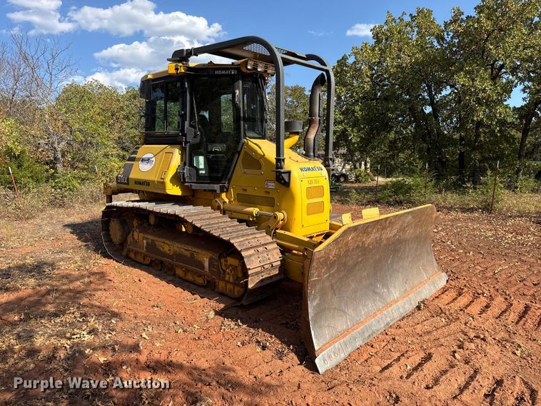 image for item FC4182 2020 Komatsu D51EX-24 dozer