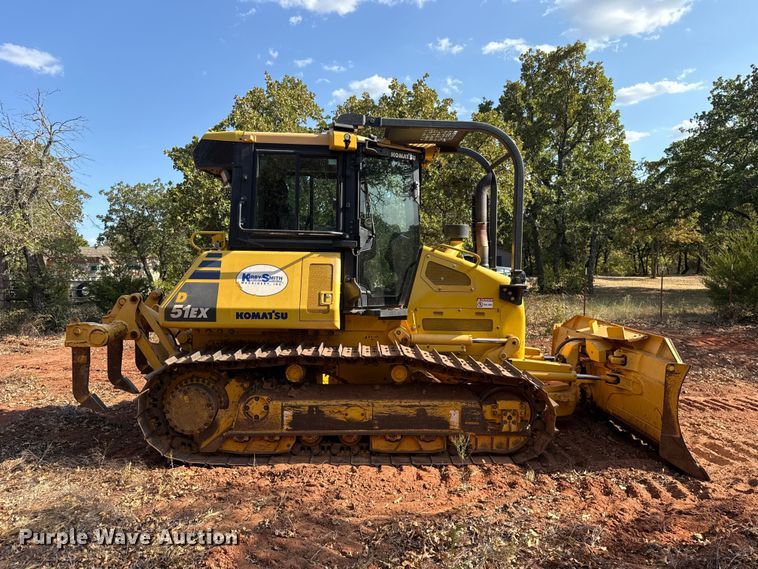 image for item FC4182 2020 Komatsu D51EX-24 dozer