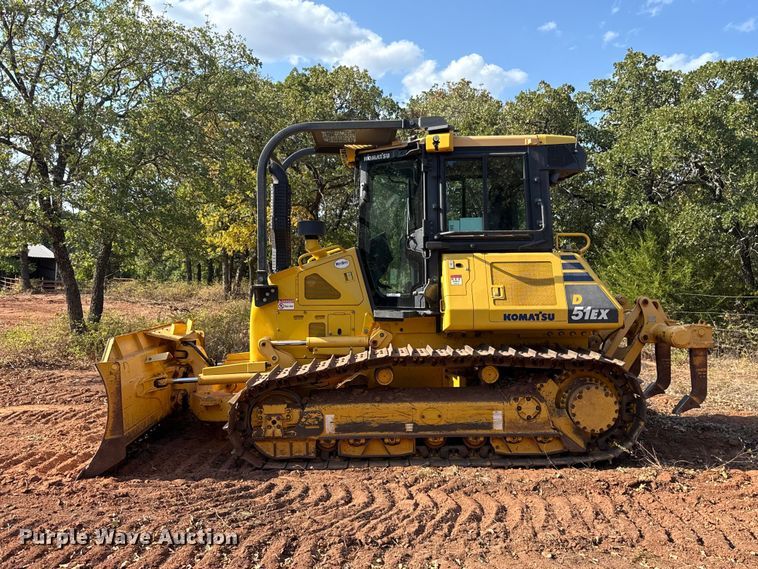 image for item FC4182 2020 Komatsu D51EX-24 dozer