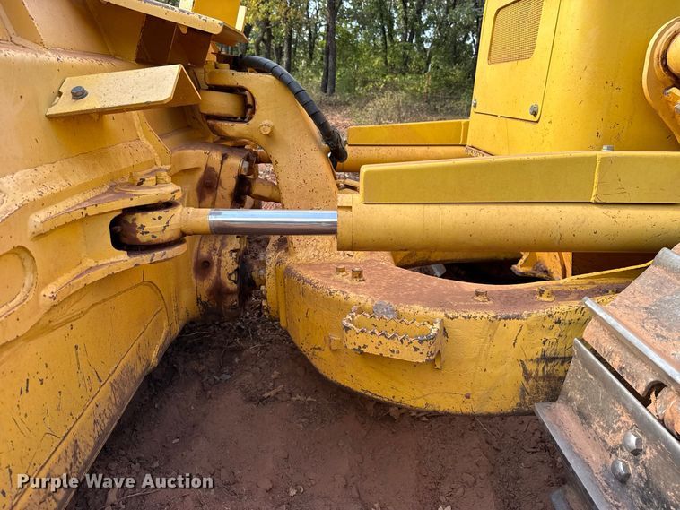 image for item FC4182 2020 Komatsu D51EX-24 dozer