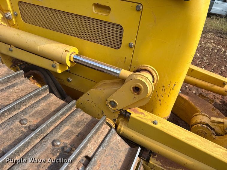 image for item FC4182 2020 Komatsu D51EX-24 dozer