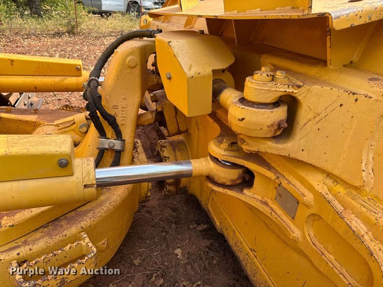 image for item FC4182 2020 Komatsu D51EX-24 dozer