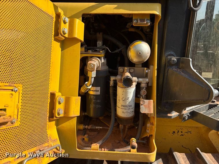 image for item FC4182 2020 Komatsu D51EX-24 dozer
