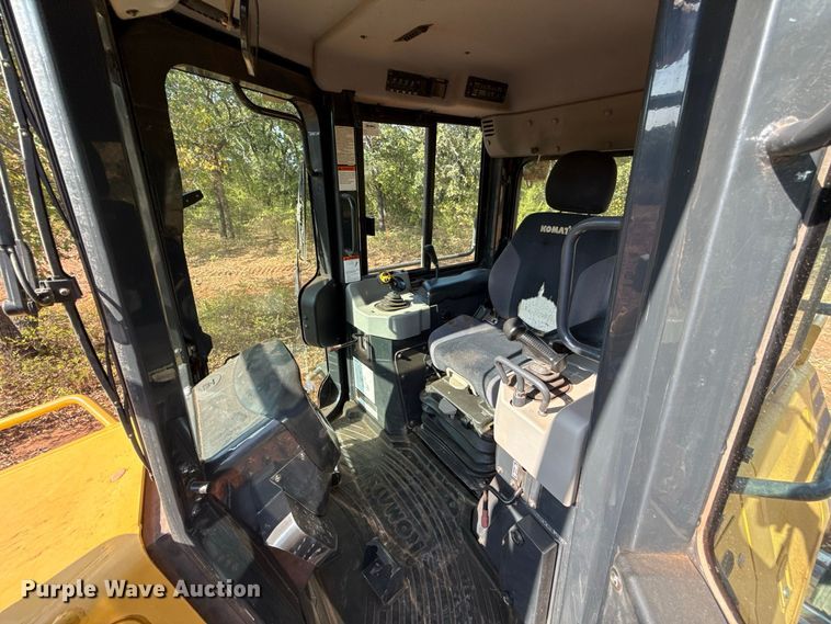 image for item FC4182 2020 Komatsu D51EX-24 dozer