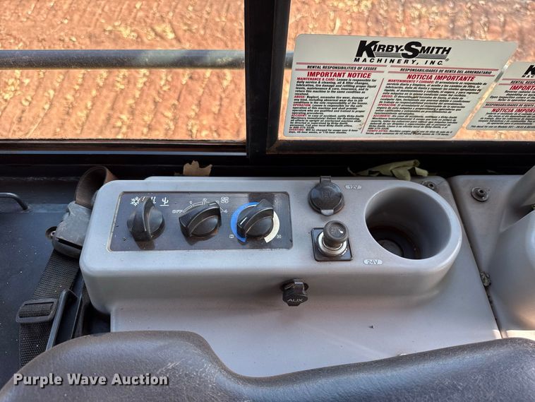 image for item FC4182 2020 Komatsu D51EX-24 dozer