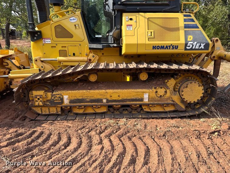 image for item FC4182 2020 Komatsu D51EX-24 dozer