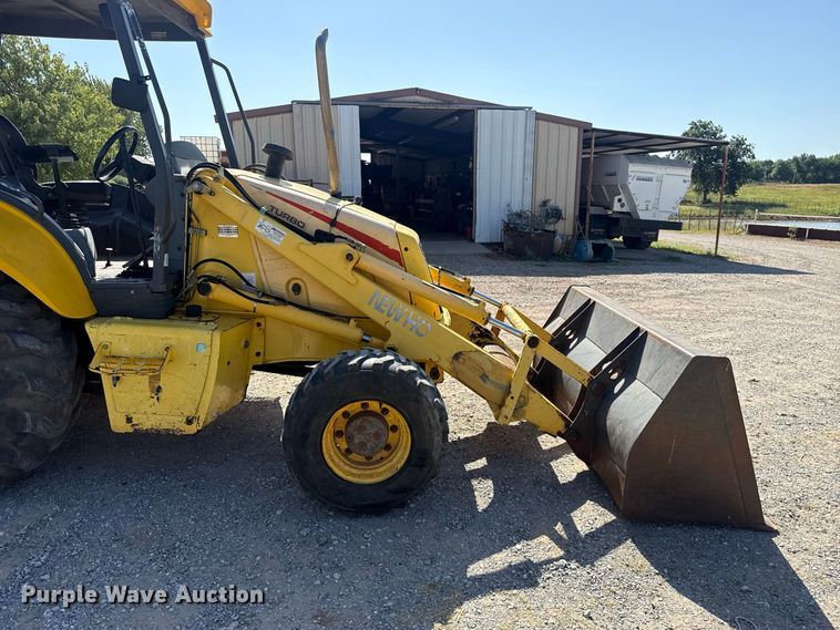 image for item FC4194 2005 New Holland LB75B backhoe