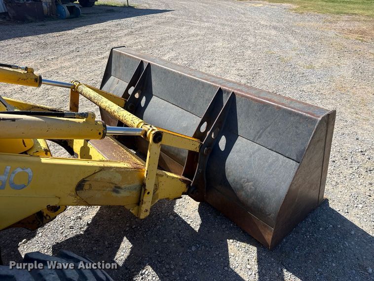 image for item FC4194 2005 New Holland LB75B backhoe