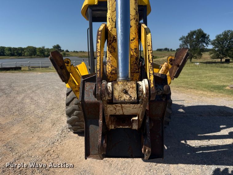 image for item FC4194 2005 New Holland LB75B backhoe