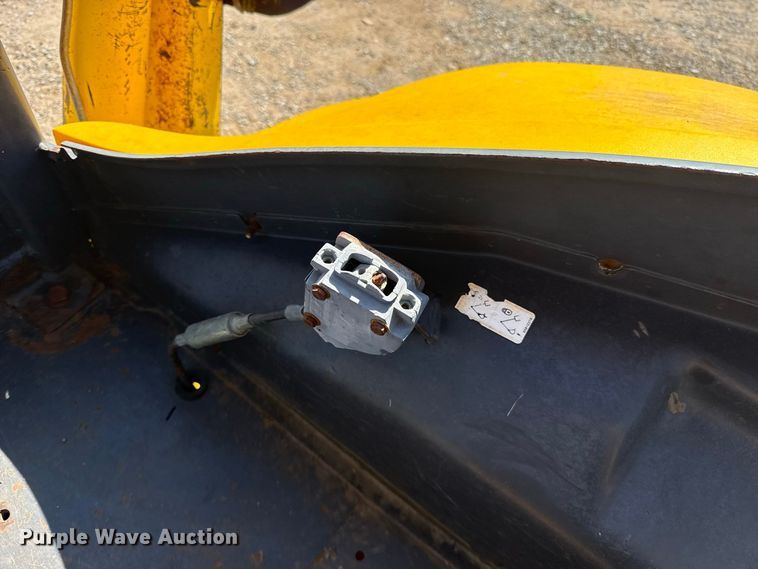 image for item FC4194 2005 New Holland LB75B backhoe