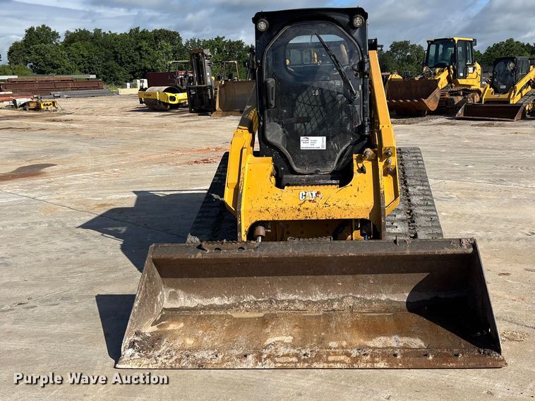 image for item FG0418 2021 Caterpillar 299D3 tracked skid steer loader