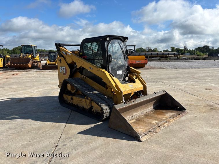 image for item FG0418 2021 Caterpillar 299D3 tracked skid steer loader