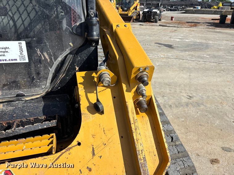image for item FG0418 2021 Caterpillar 299D3 tracked skid steer loader