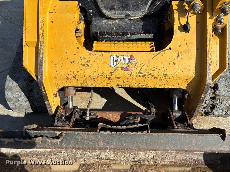 image for item FG0418 2021 Caterpillar 299D3 tracked skid steer loader